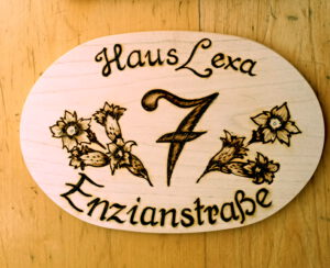 Holzbrandmalerei Haustürschild